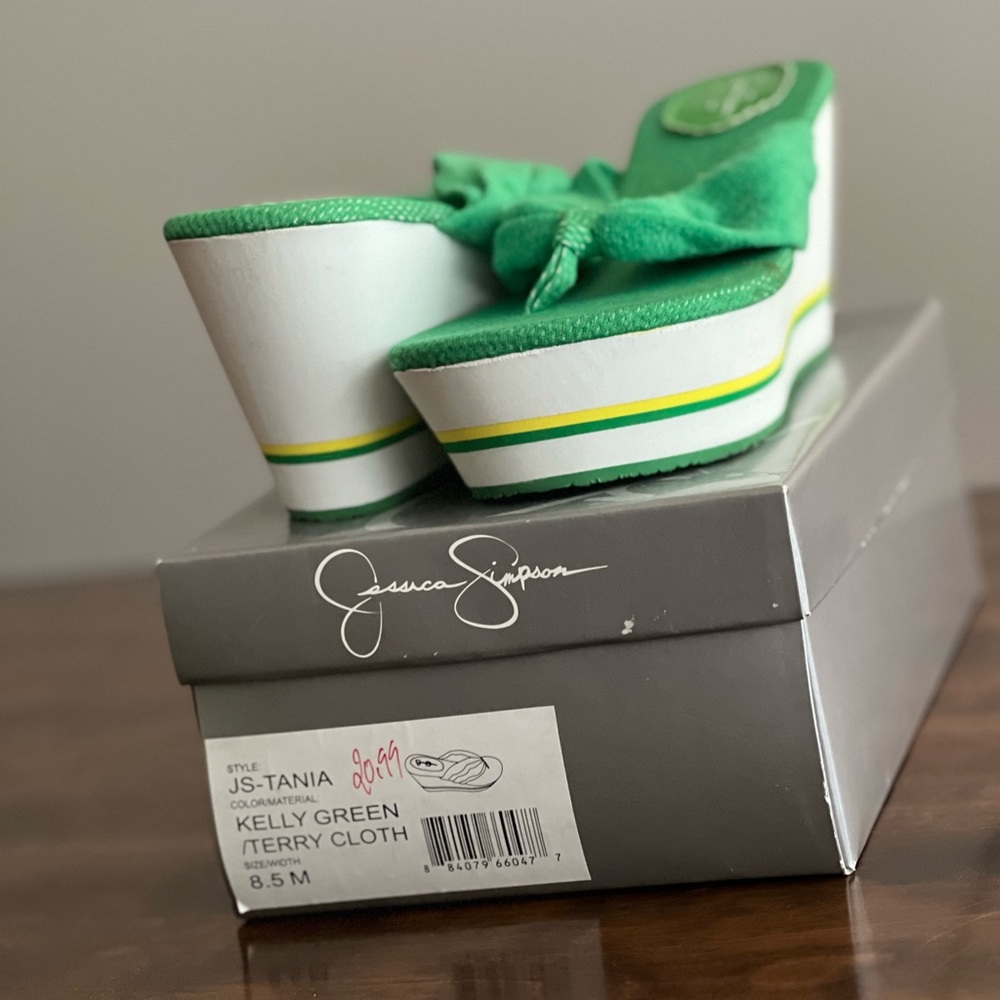Jessica Simpson platform flip flops